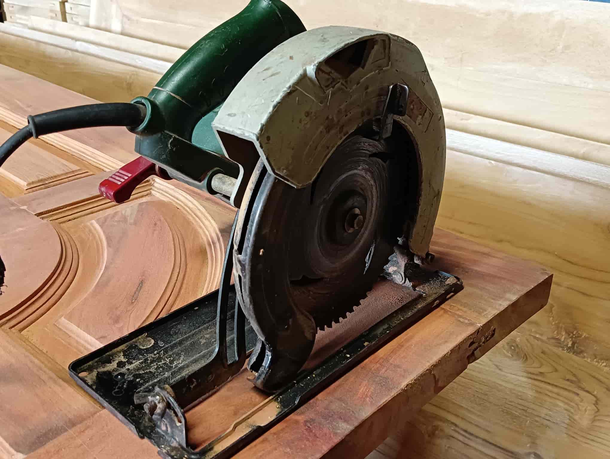 circular saw vs table  saw