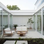 a-photo-of-a-modern-minimalist-garden-room-with-cl-DvmCfG80Sdi2ZaB80o3rOw-hyjy4PD0RNeRLGfj9NXZ2g